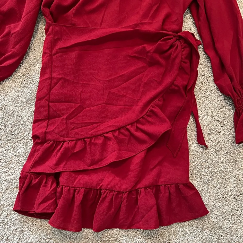 2/$40 VDAY Women wine red ruffle front wrap dress long sleeve burgundy medium - Picture 11 of 11